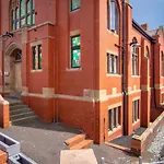 Chic Church Conversion Close To Tower - O La La!