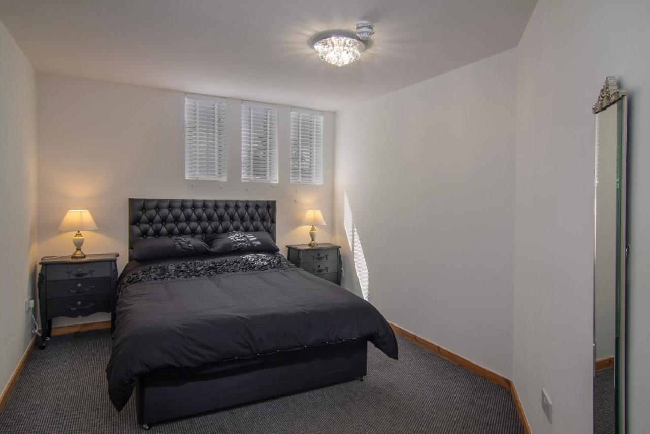 Chic Church Conversion Close To Tower - O La La!