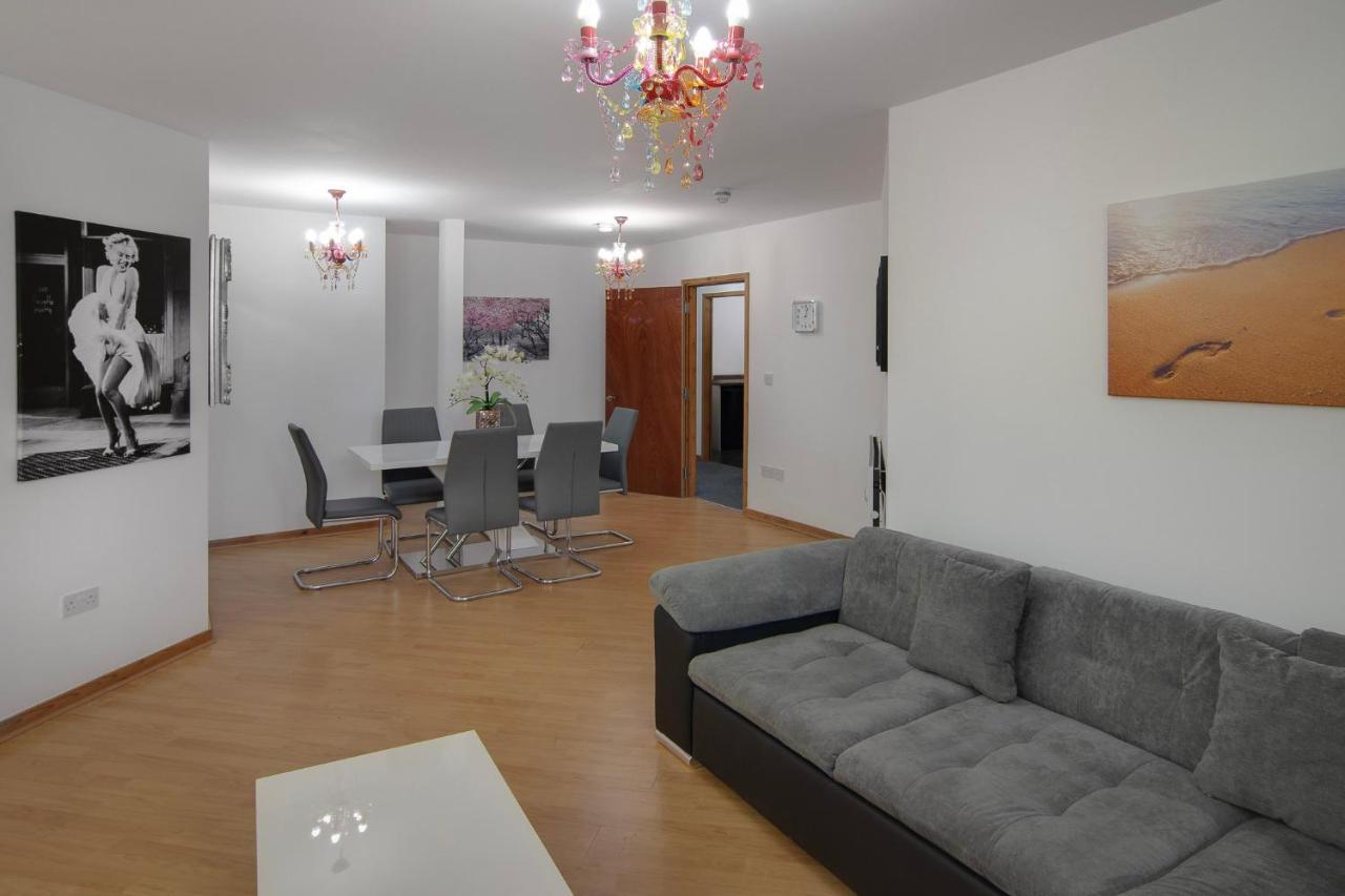 Apartment Chic Church Conversion Close To Tower - O La La! Blackpool