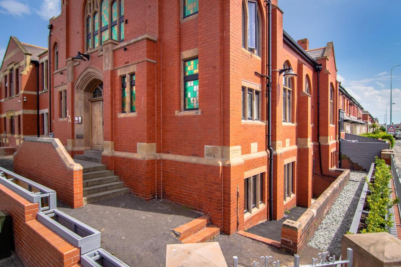 Apartment Chic Church Conversion Close To Tower - O La La! *