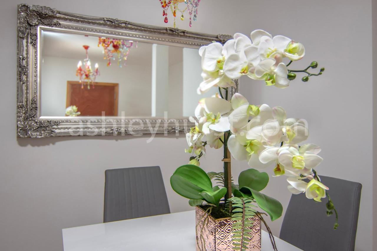 Apartment Chic Church Conversion Close To Tower - O La La! Blackpool